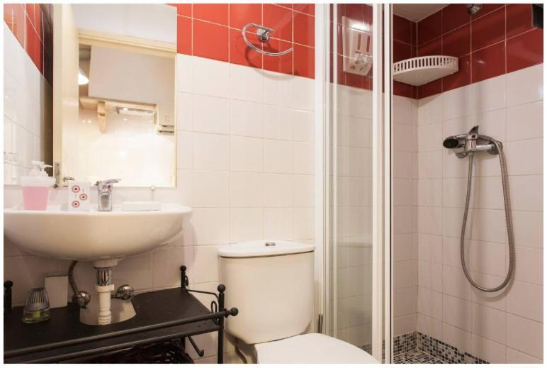 In The Castle Of S Jorge Apartment Lisbon